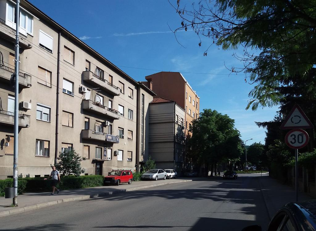 Ni Apartment Millas מראה חיצוני תמונה